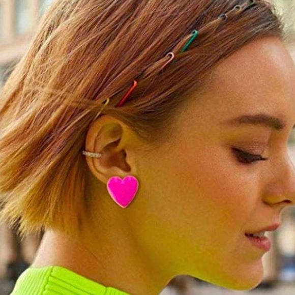 Pink heart studded valentines Day earrings brand-new similar to bubble b… - Picture 2 of 3